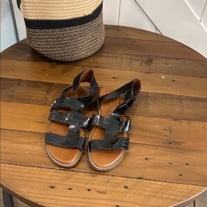 Women size 9 sandals. Franco Sarto